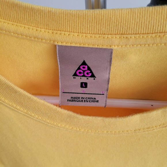 Nike ACG yellow t-shirt Men Large - Picture 2 of 2